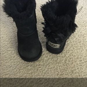 Toddler girl black Uggs!